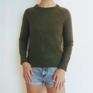 🖤 3/$20! 🖤 OLIVE MERINO WOOL SWEATER